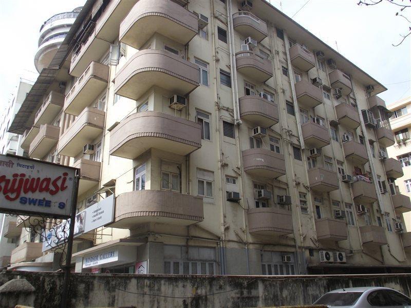 Chateau Windsor Hotel - Marine Drive Mumbai Exterior foto