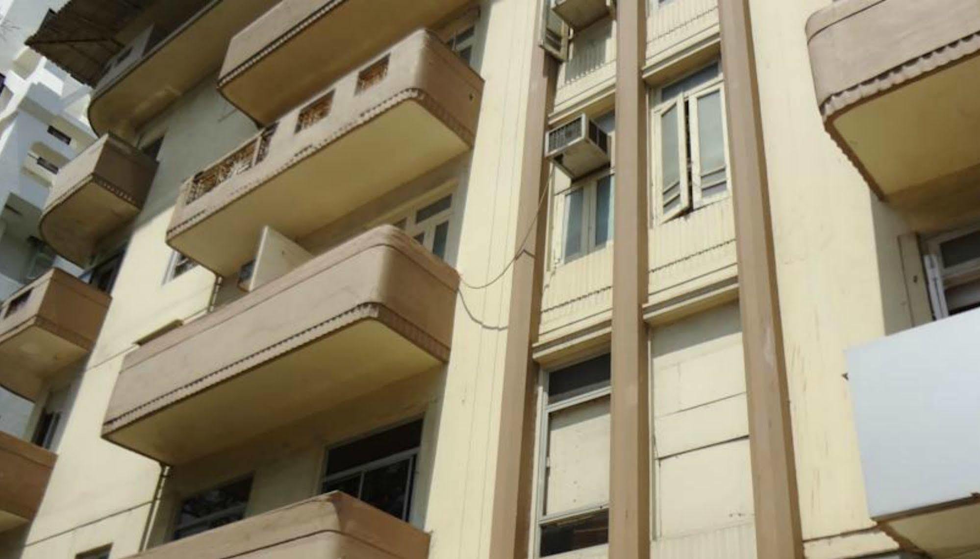 Chateau Windsor Hotel - Marine Drive Mumbai Exterior foto